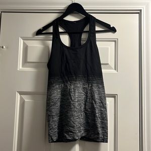 Lululemon Run Swiftly Tech Tank - black/grey ombré, size 8